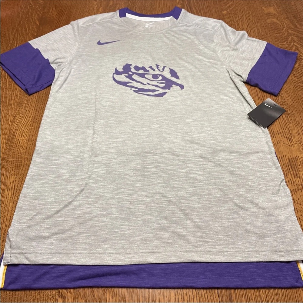 LSU mens large tee